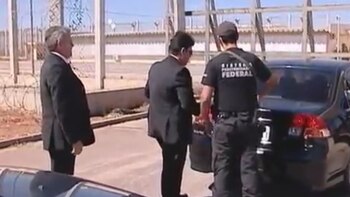 Cada persona que ingresa es revisada exhaustivamente