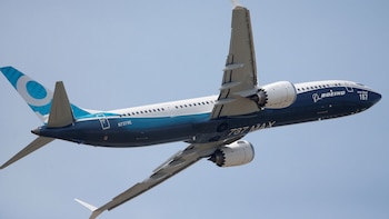 Un Boeing 737 MAX, una