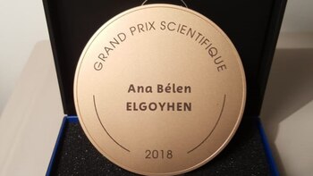 Con nombre y apellido, la