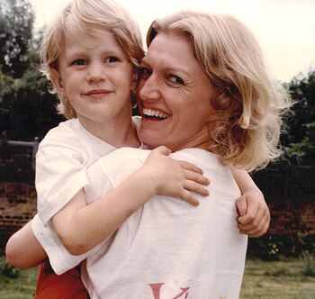 Alexander Atkins en brazos de