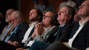 En el centro, José Claudio