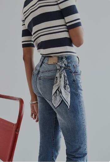 En las presillas de los