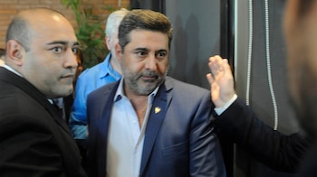 Daniel Angelici (Dino Calvo)