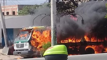 El subintendente y un patrullero
