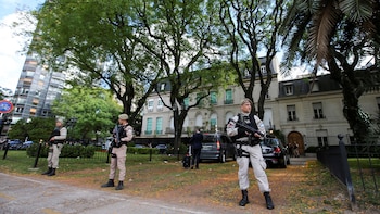 Personal de Prefectura Naval de