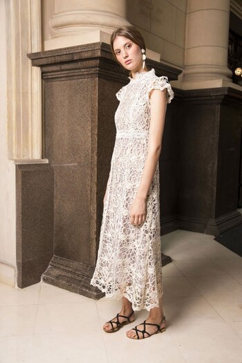 Guipur, cuello cisne, mangas japonesas