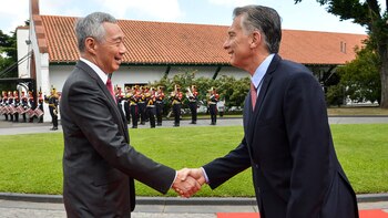 El saludo entre Lee Hsien Loong