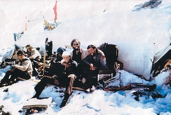 Coche Inciarte (en el centro