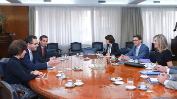 La reunión con Sandleris y