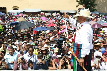 López Obrador recibirá el “Bastón