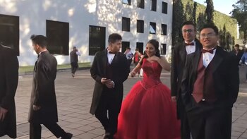 Lucero llegó feliz al lugar,