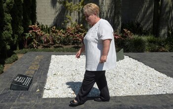 Luz María Escobar visita la