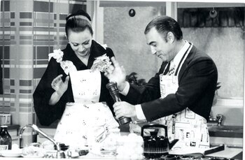 Lidia y Cacho cocinando juntos