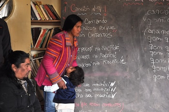 Los padres asisten junto a