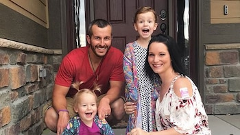 Chris Watts con su esposa