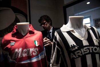 La roja de Maradona y