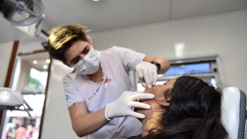 La prevalencia de esta enfermedad es mayor en los varones de más de 50 años (Adrian Escandar)