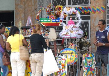 Un “cuentapropista” y sus clientes