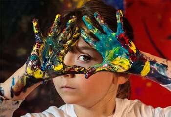 Aelita Andre comenzó a pintar