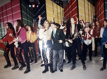 El grupo Comanche, con ropa