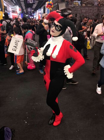 Carolina, de Natal, como Arlequina.