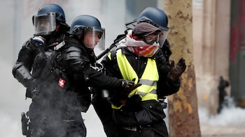 Más de 100 personas resultaron