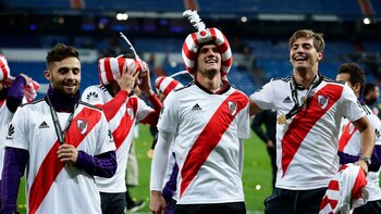 Julián Álvarez celebra el título