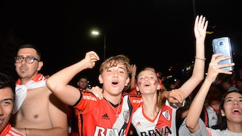 Los hinchas dejaron la garganta tras la obtención de la Copa