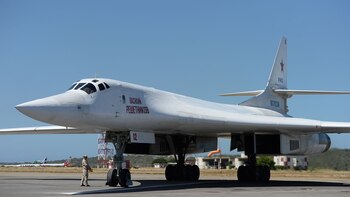El Tu-160 es capaz de