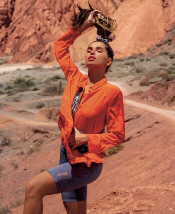 Blusa de seda ($ 4.798,