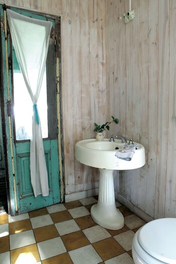 Bacha con pie estriado