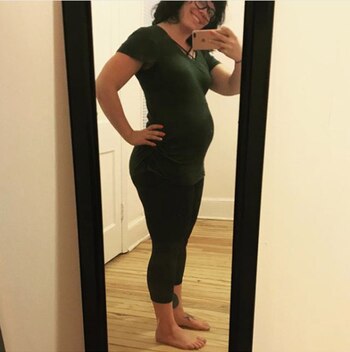 Gillian compartía en Instagram fotos donde mostraba en avance de su embarazo