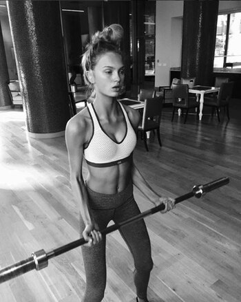 Romee Strijd en pleno entrenamiento