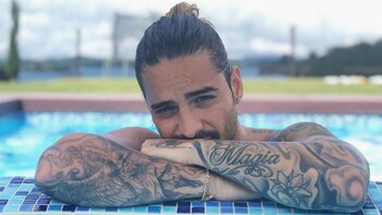 Maluma repartió regalos por barrios