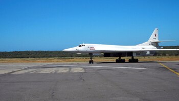 Lo Tu-160 sobrevolaron durante 10