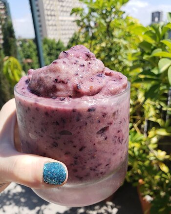 Helado de banana, naranja y