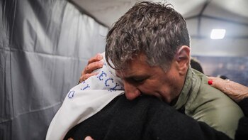 El abrazo entre Boudou y