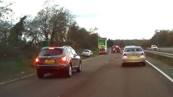 La madre sufrió una convulsión en medio de la autopista