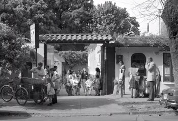 Al Kinder Condesa asiste uno