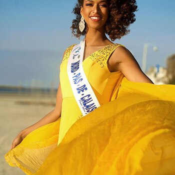 (@annabellevaraneoff)