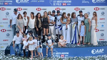 Un clásico: la premiación, con