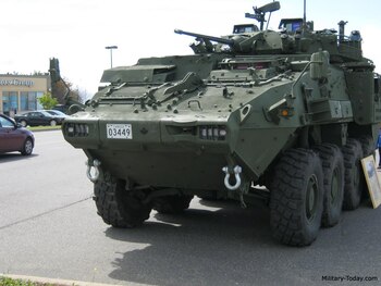 Vehículos canadienses LAV 6