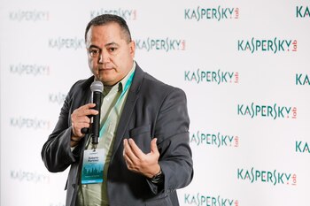 Roberto Martínez, investigador senior en