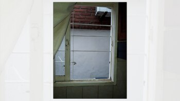 Una de las ventanas de