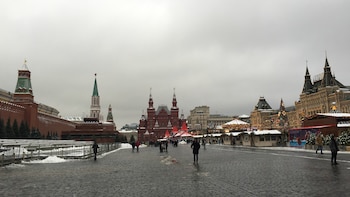 La Plaza Roja, rodeada de