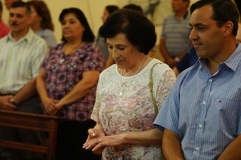 Sin decirle a sus hijos