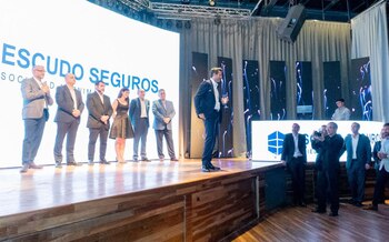 La compañía tiene presencia en el fútbol, el automovilismo, el atletismo y el básquet