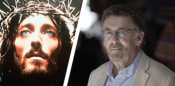 El actor Robert Powell se