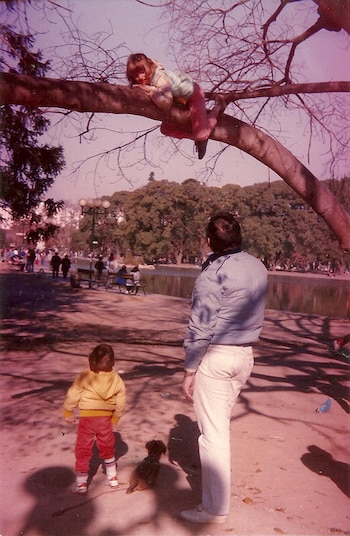 Jorge Hernández junto a sus