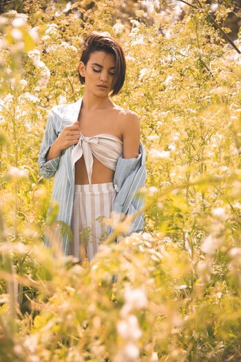 Top rayado ($ 1.188); pantalón